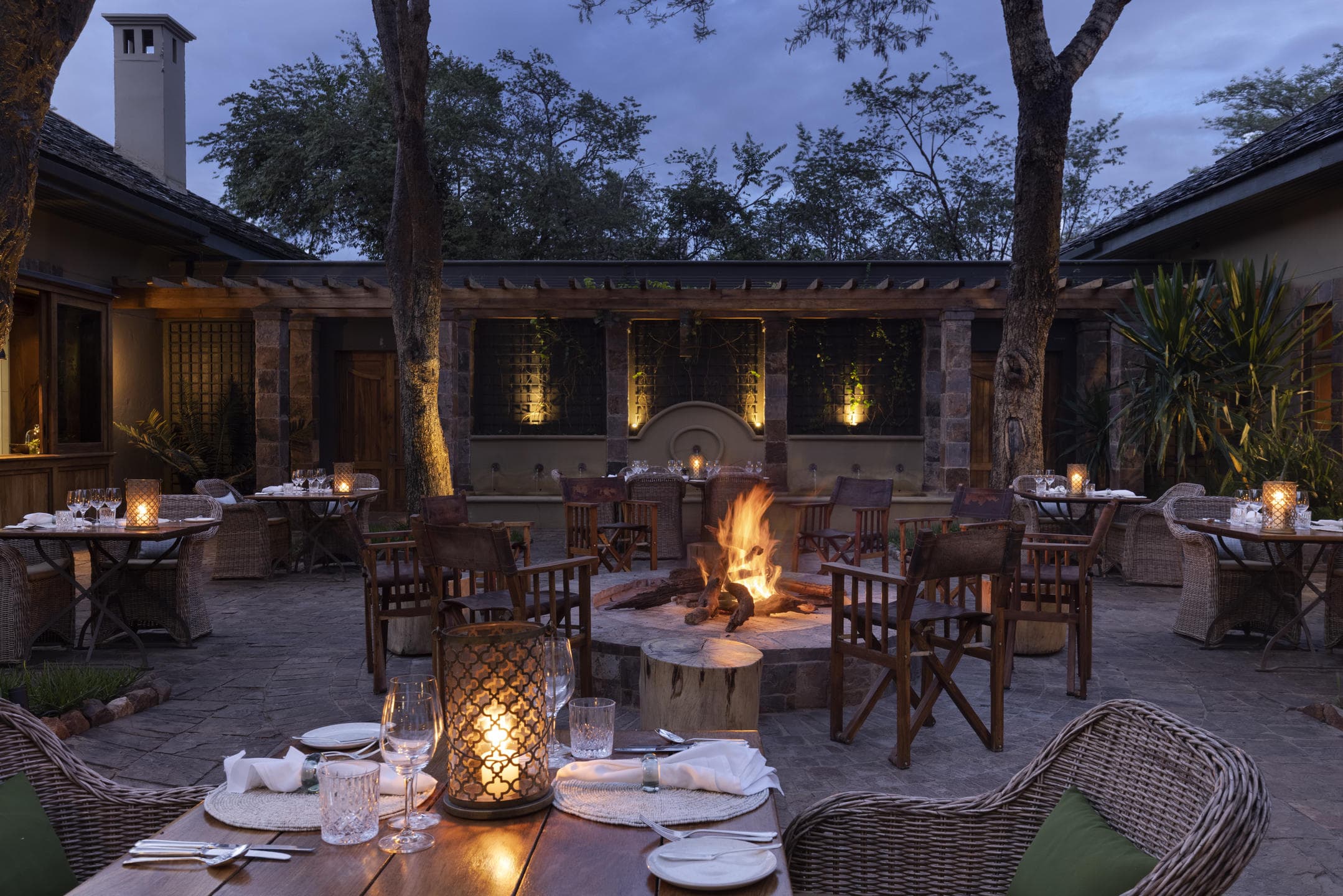 Singita Sasakwa Lodge dining
